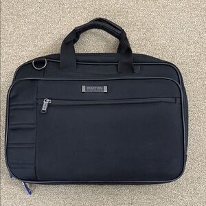 Kenneth Cole Reaction Laptop
Business Travel Almost new